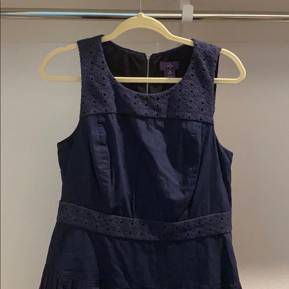 🎉HOST PICK🎉 NYDJ dress size 10 - Picture 2 of 5